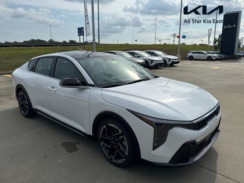 2026 Kia K4 GT-Line