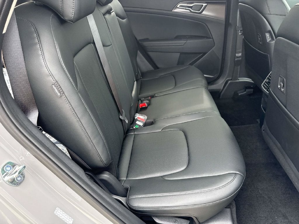 2027 Kia Sportage EX