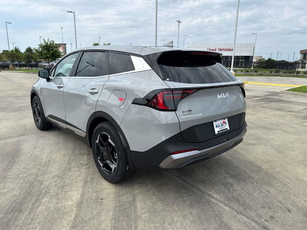 2027 Kia Sportage EX