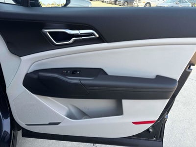 2027 Kia Sportage EX