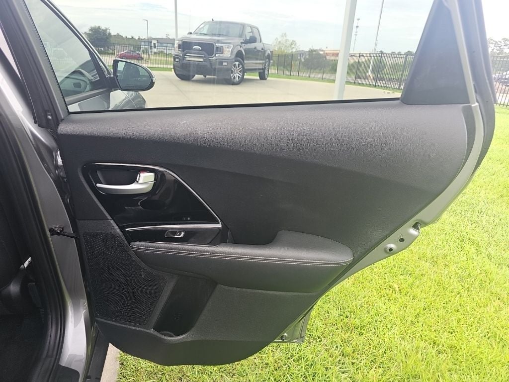 2022 Kia Niro Touring