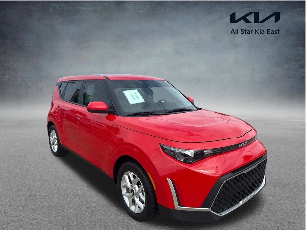2025 Kia Soul 2.0L LX IVT's photo