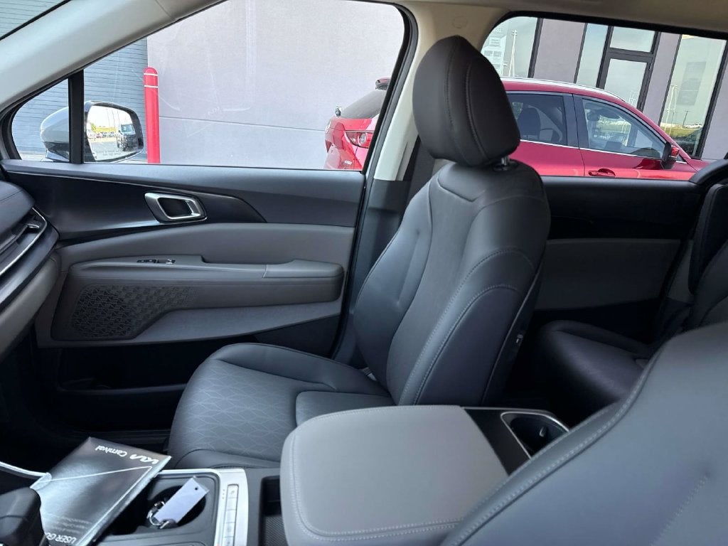 2027 Kia Carnival MPV LXS