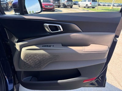 2027 Kia Carnival MPV LXS
