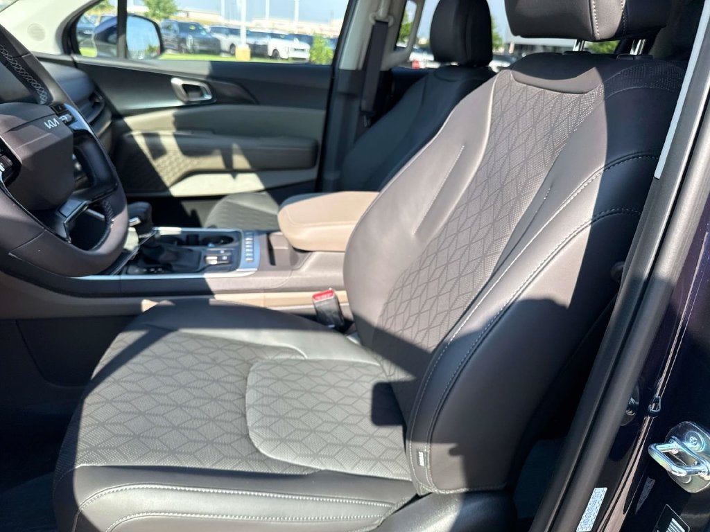 2027 Kia Carnival MPV LXS