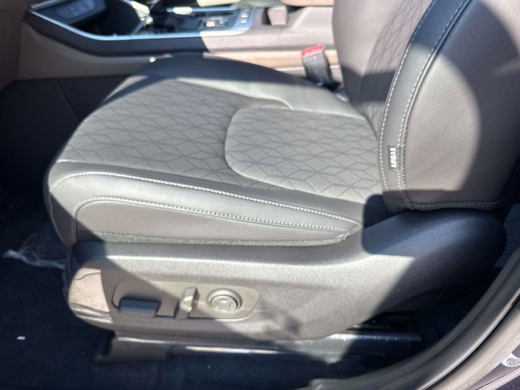 2027 Kia Carnival MPV LXS