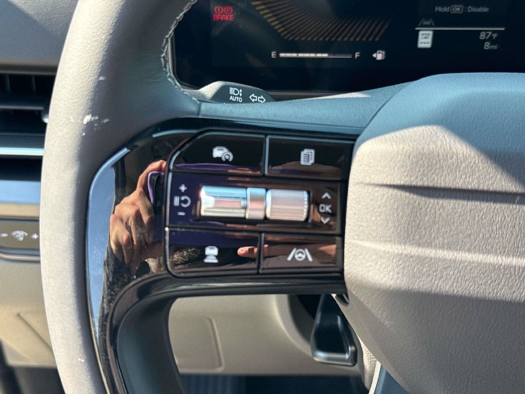 2027 Kia Carnival MPV LXS