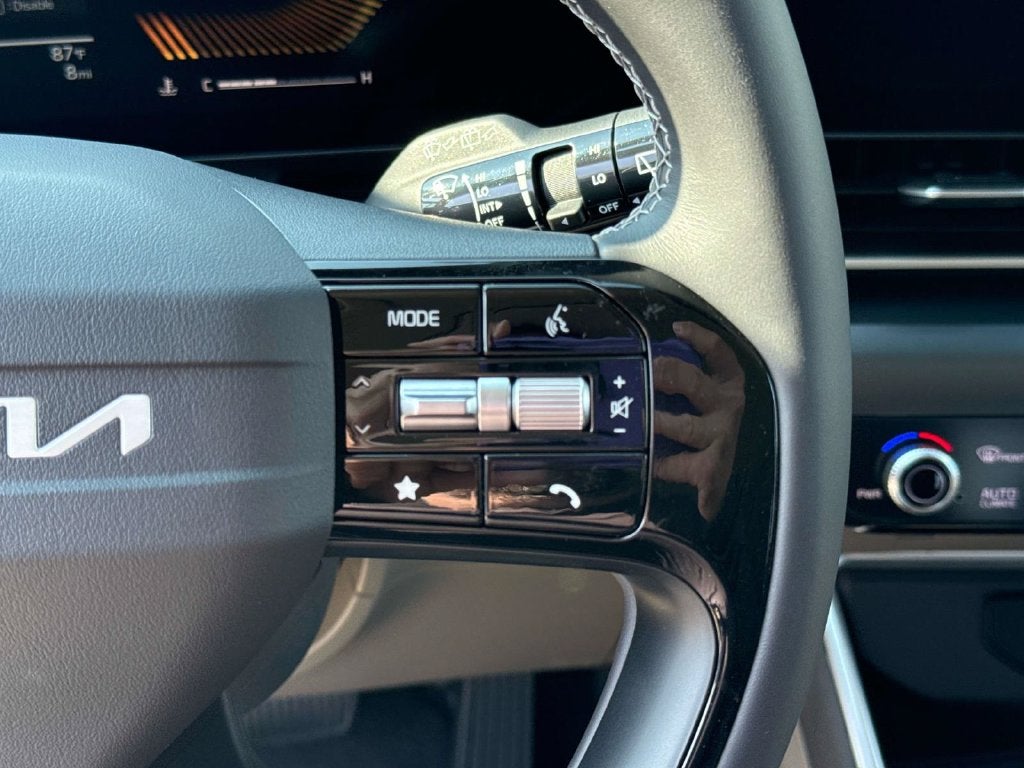 2027 Kia Carnival MPV LXS