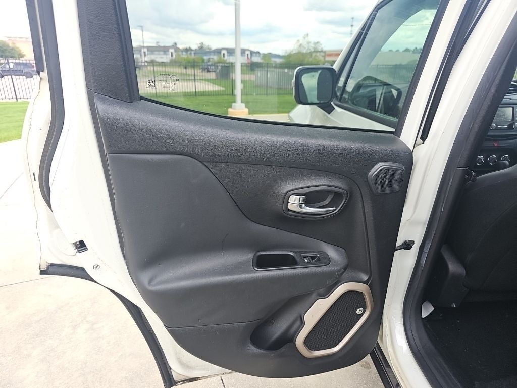 2016 Jeep Renegade Latitude 75th Anniversary Edition