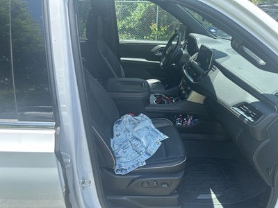 2024 GMC Yukon XL SLT
