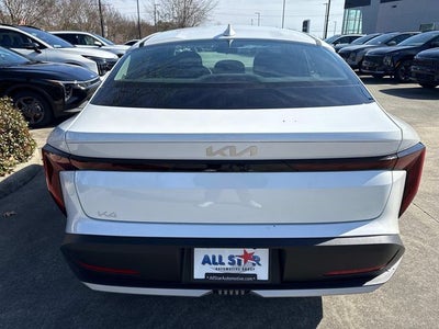 2026 Kia K4 LXS