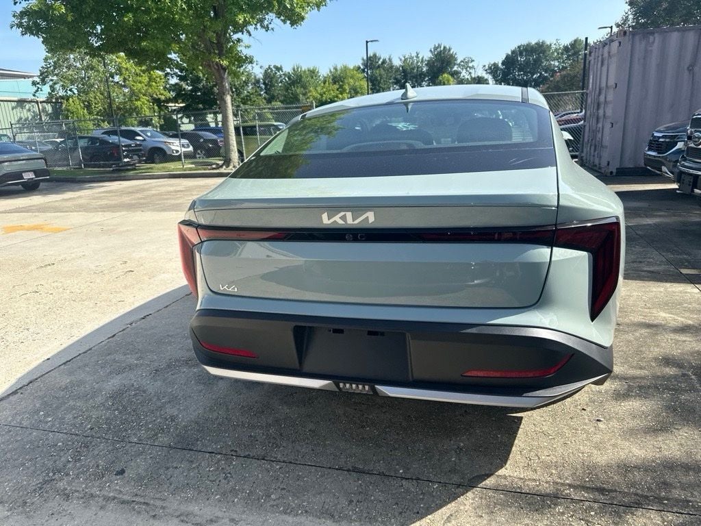 2025 Kia K4 LXS