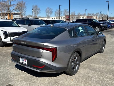 2026 Kia K4 LXS