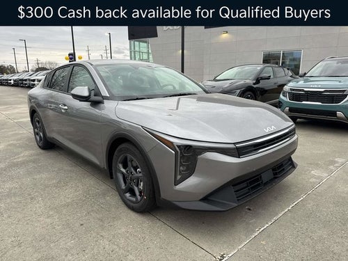 2026 Kia K4 LXS