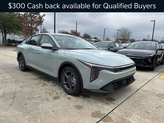 2026 Kia K4 LXS