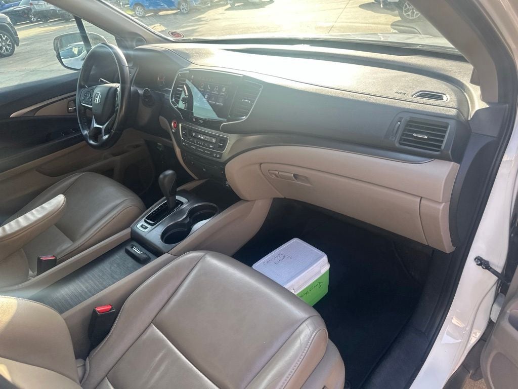 2019 Honda Pilot EX-L w/Navigation and Rear Entertainment System