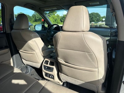 2019 Honda Pilot EX-L w/Navigation and Rear Entertainment System