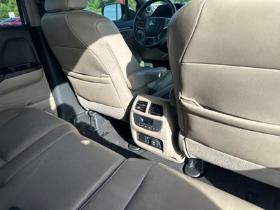 2019 Honda Pilot EX-L w/Navigation and Rear Entertainment System