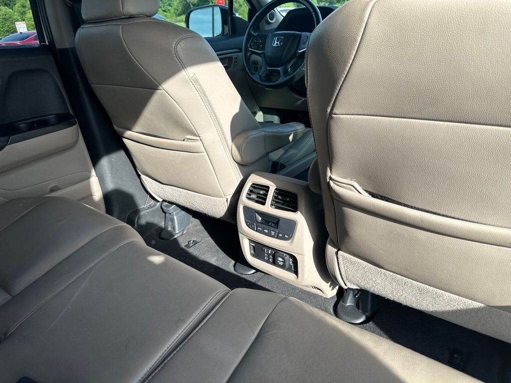 2019 Honda Pilot EX-L w/Navigation and Rear Entertainment System
