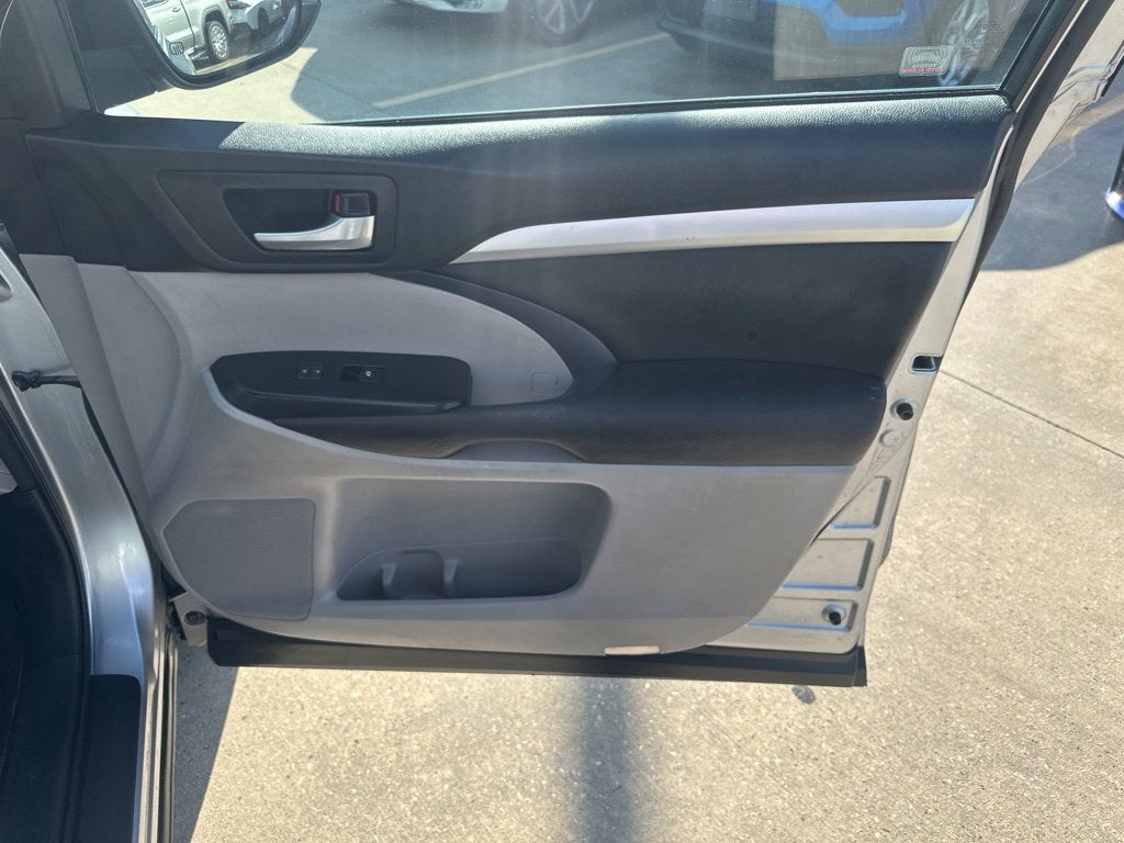 2016 Toyota Highlander XLE V6