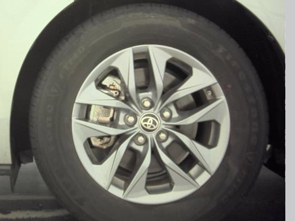 2021 Toyota Sienna LE 8 Passenger