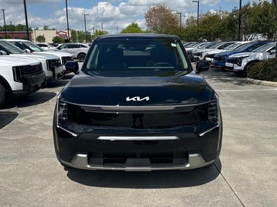 2026 Kia EV9 Light Long Range