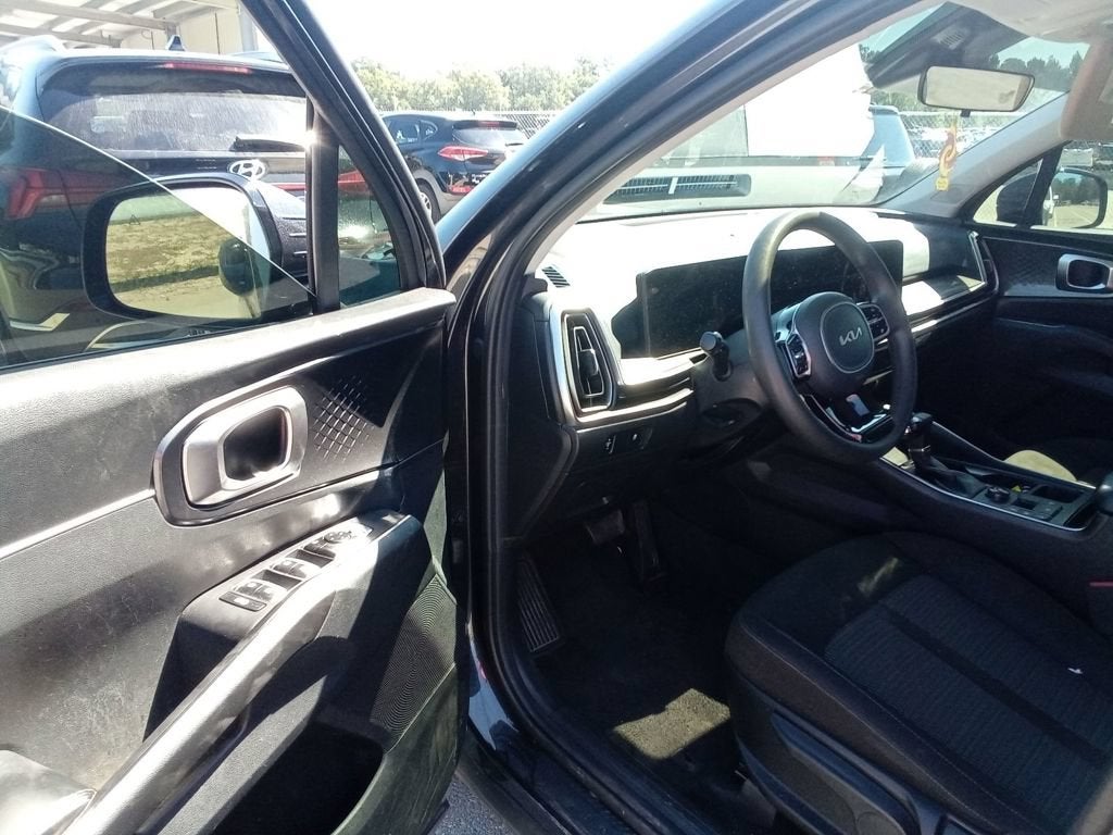2025 Kia Sorento LX