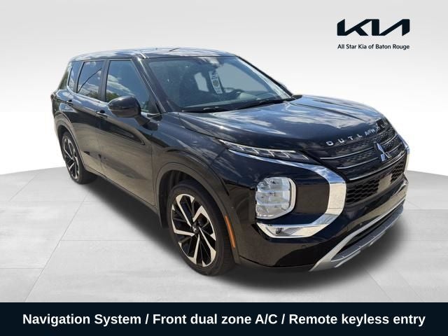 2023 Mitsubishi Outlander SE