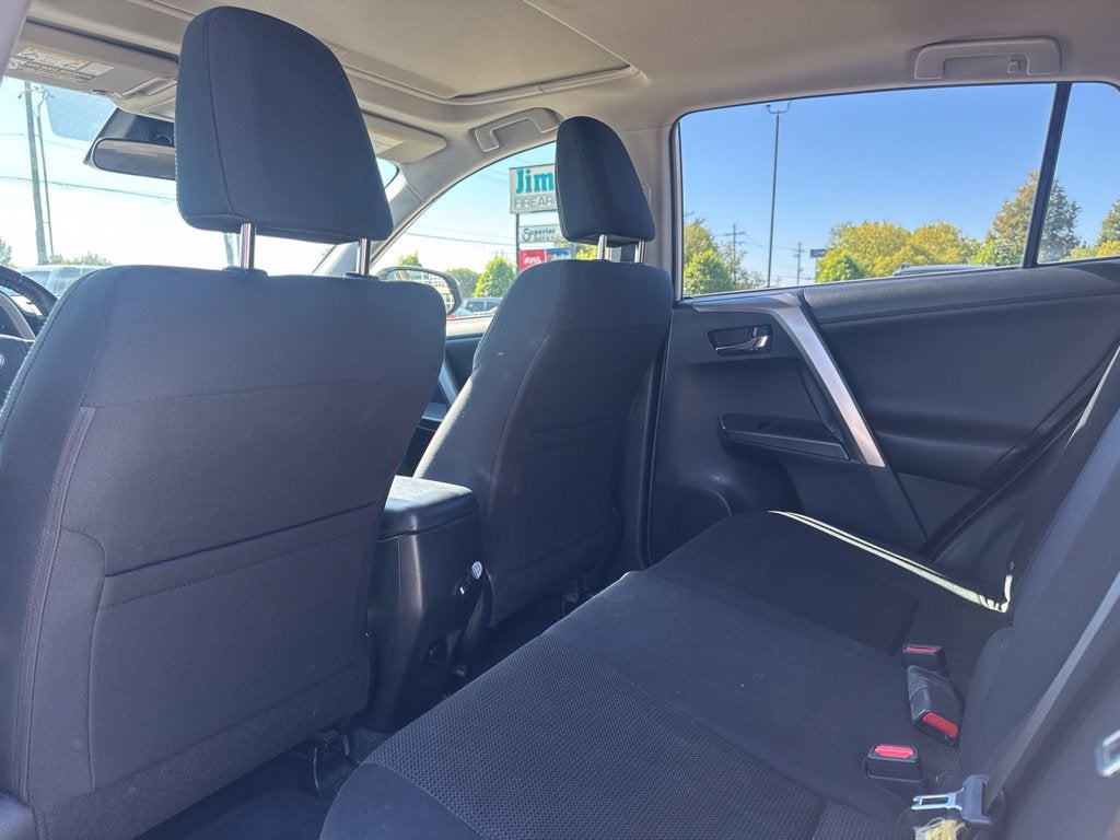 2017 Toyota RAV4 XLE
