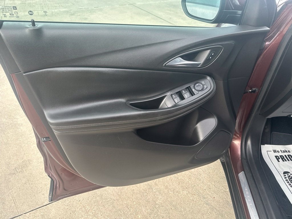 2022 Buick Encore GX Select
