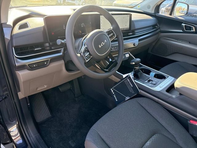 2026 Kia Carnival LX
