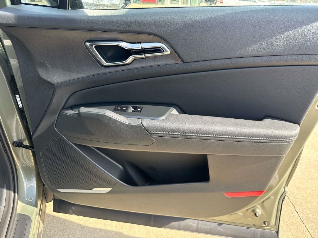 2026 Kia Sportage Plug-In Hybrid X-Line