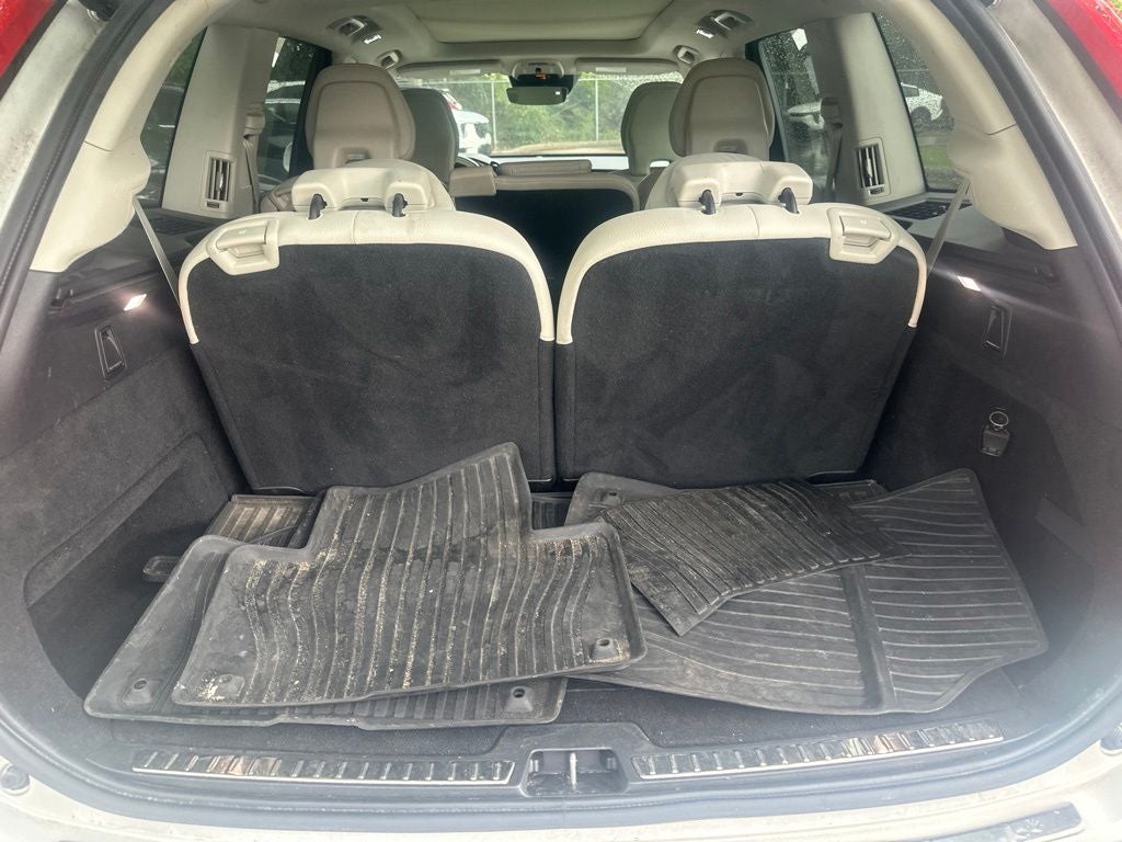 2019 Volvo XC90 T5 Momentum