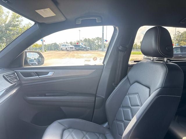 2025 Volkswagen Atlas Cross Sport 2.0T SE w/Technology
