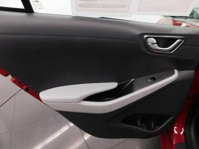 2022 Hyundai Ioniq Hybrid SEL