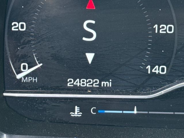 2023 GMC Yukon XL SLE