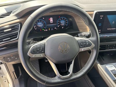 2025 Volkswagen Atlas 2.0T SE w/Technology