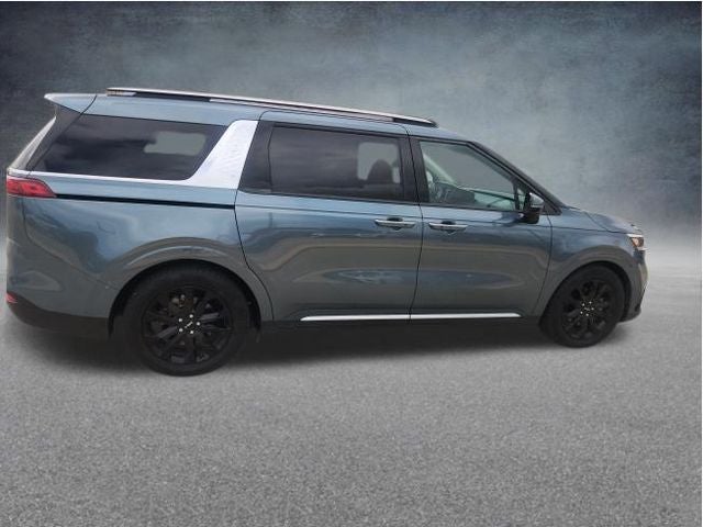 2022 Kia Carnival SX