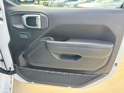 2025 Jeep Wrangler 4-Door Summit 4x4