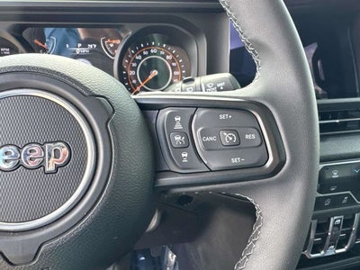 2025 Jeep Wrangler 4-Door Summit 4x4
