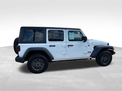 2025 Jeep Wrangler 4-Door Summit 4x4