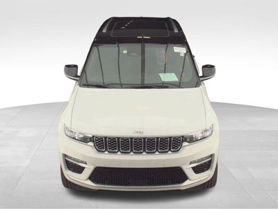 2022 Jeep Grand Cherokee Summit