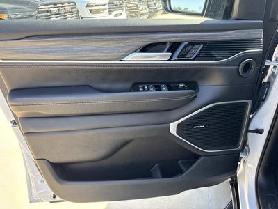 2024 Jeep Wagoneer L Series II 4x2