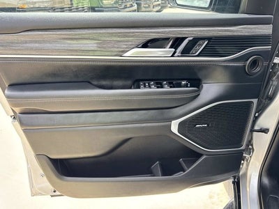 2024 Jeep Wagoneer L Series II 4x2