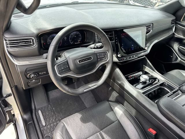 2024 Jeep Wagoneer L Series II 4x2