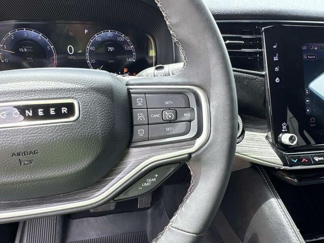 2024 Jeep Wagoneer L Series II 4x2