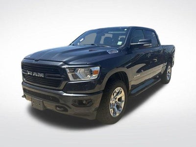 2020 RAM 1500 Big Horn Crew Cab 4x4 5'7' Box