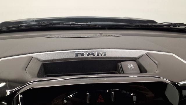 2020 RAM 1500 Laramie Crew Cab 4x4 5'7' Box