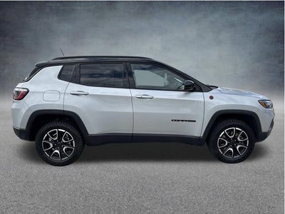 2025 Jeep Compass Trailhawk 4x4
