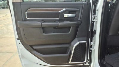 2024 RAM 2500 Laramie Crew Cab 4x4 6'4' Box